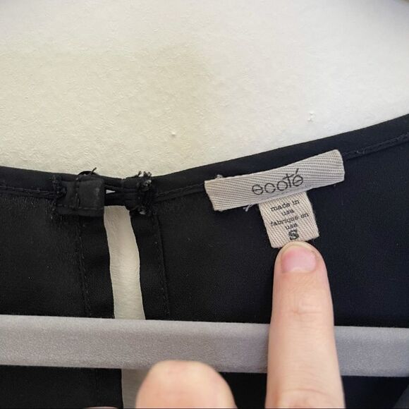 Ecoté Urban Outfitters Black Chiffon V Neck Blouse Top Small - Picture 3 of 6